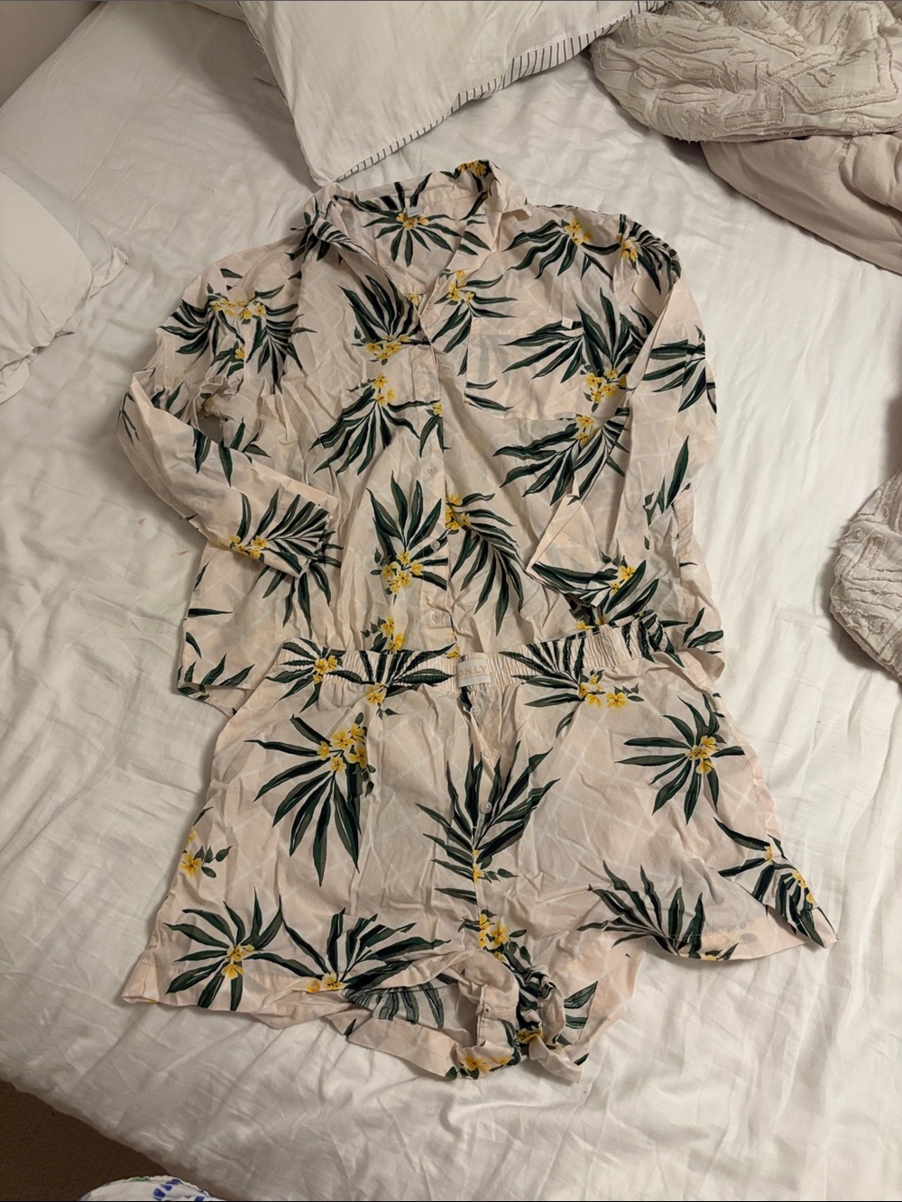 Old Navy Pink Floral Tropical cotton pyjama shorts button up shirt